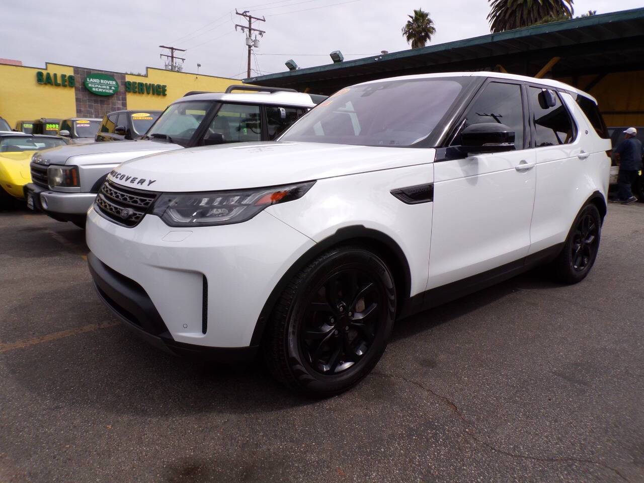 2020 Land Rover Discovery SE — SUV — 94,845 mi — Santa Monica, CA