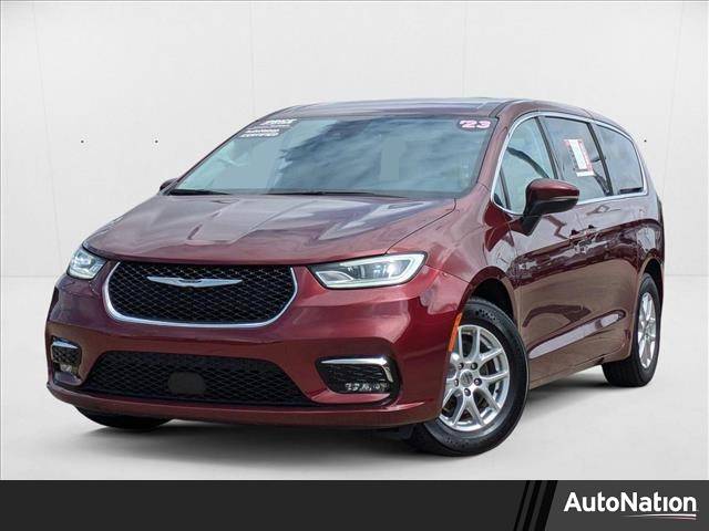 2023 Chrysler Pacifica Touring L — Minivan — 68,821 mi — Katy, TX