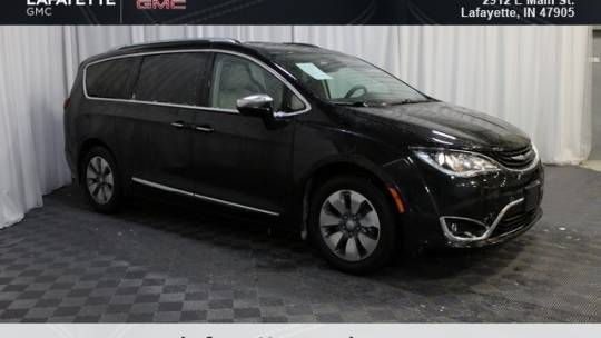 2018 Chrysler Pacifica Hybrid Limited — Minivan — 71,197 mi — Lafayette, IN