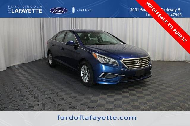 2017 Hyundai Sonata Base — Sedan — 129,455 mi — Lafayette, IN