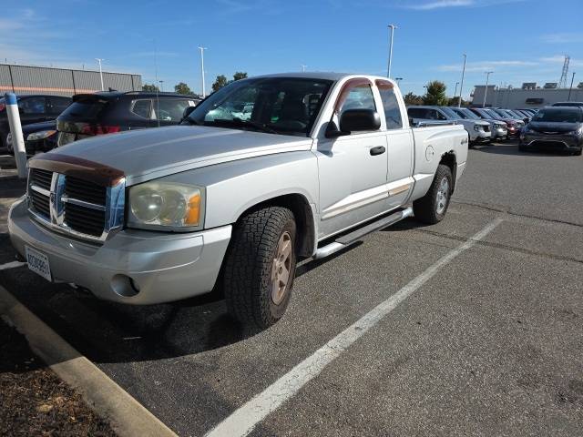 2005 Dodge Dakota Laramie — Pickup Truck — 169,194 mi — Lafayette, IN