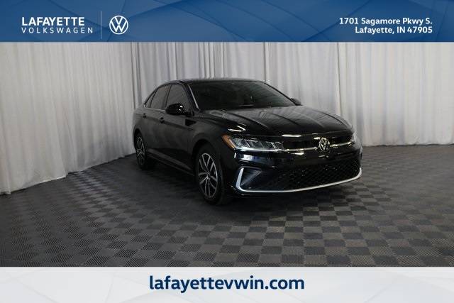 2025 Volkswagen Jetta SE — Sedan — 13,816 mi — Lafayette, IN