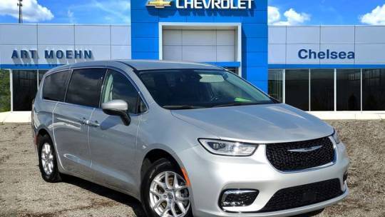 2023 Chrysler Pacifica Touring L — Minivan — 68,145 mi — Chelsea, MI