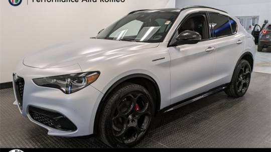 2024 Alfa Romeo Stelvio Competizione — SUV — 14,515 mi — Whippany, NJ