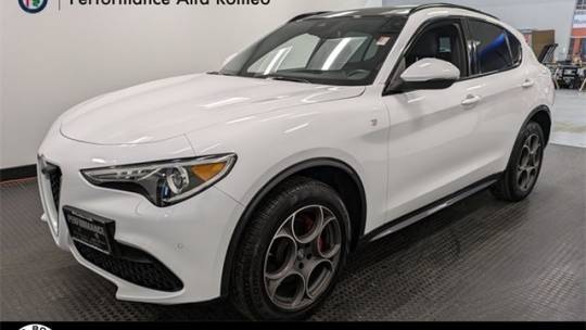 2023 Alfa Romeo Stelvio Ti — SUV — 1,945 mi — Whippany, NJ