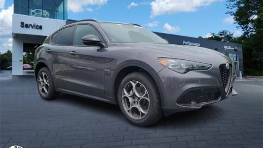 2024 Alfa Romeo Stelvio Sprint — SUV — 4,218 mi — Whippany, NJ