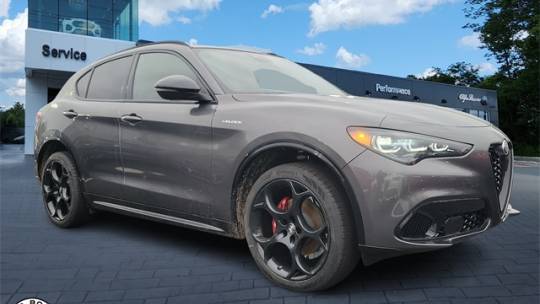 2024 Alfa Romeo Stelvio Veloce — SUV — 3,310 mi — Whippany, NJ