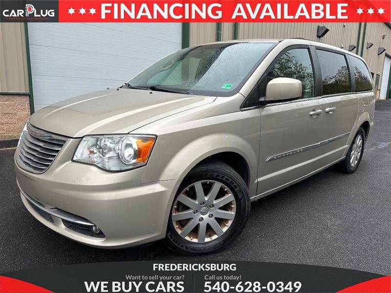 2015 Chrysler Town & Country Touring — Minivan — 136,581 mi — Fredericksburg, VA