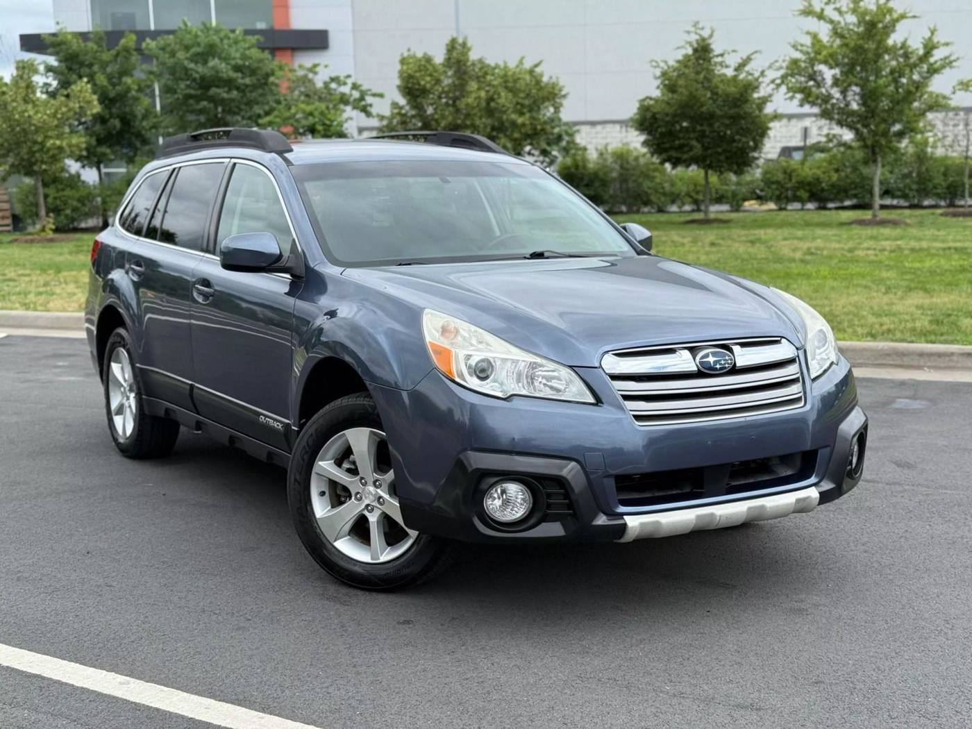 2013 Subaru Outback 2.5i Limited — SUV — 113,646 mi — Chantilly, VA