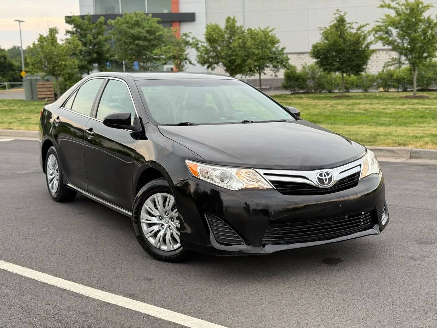 2012 Toyota Camry LE — Sedan — 123,085 mi — Chantilly, VA