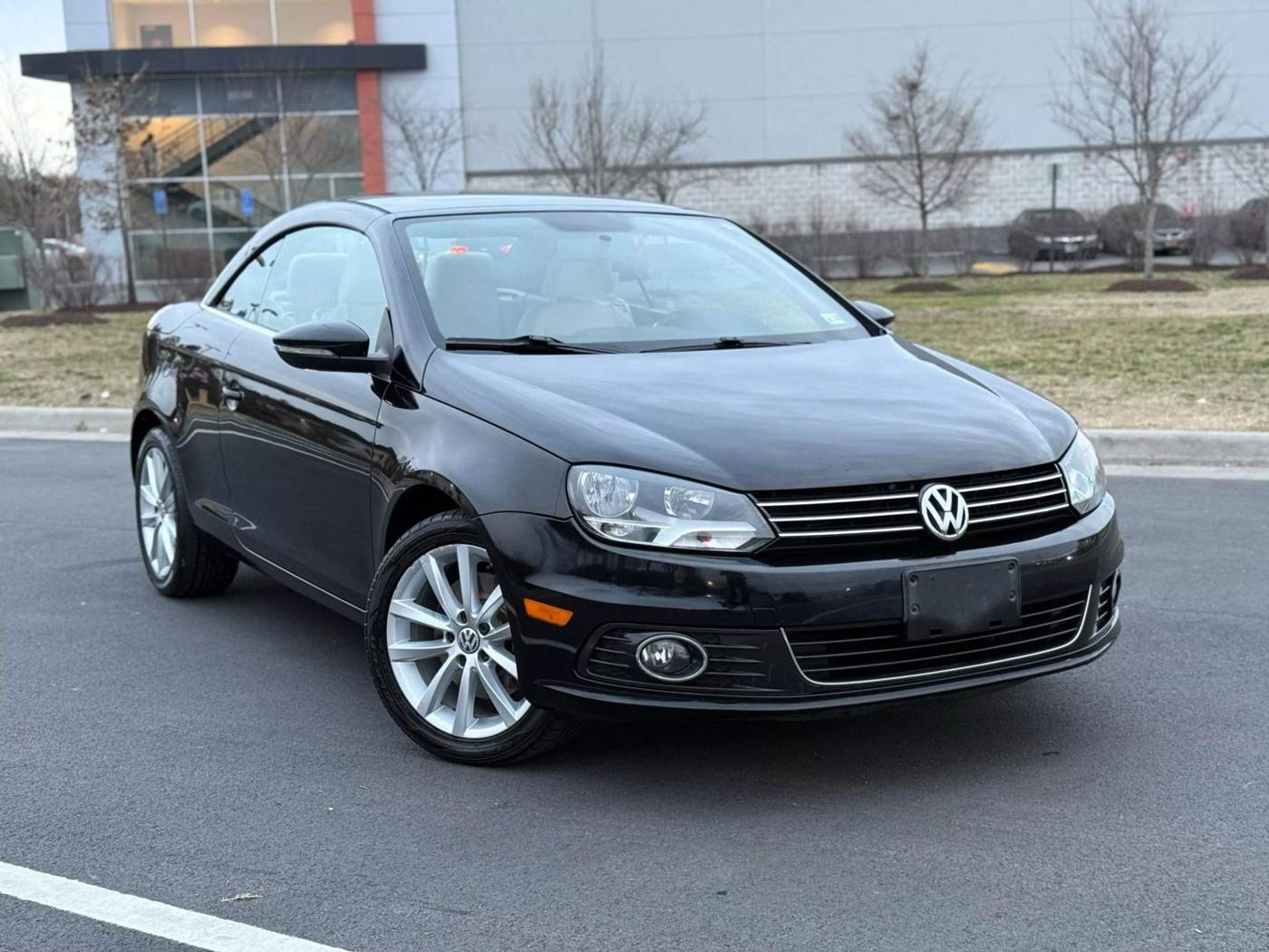 2014 Volkswagen Eos Komfort — Convertible — 88,998 mi — Chantilly, VA