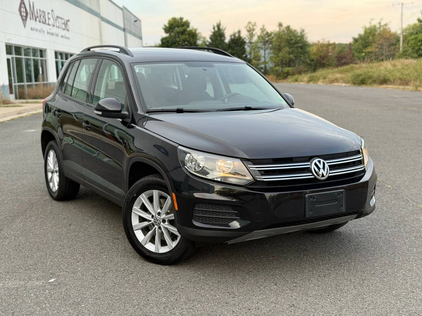 2017 Volkswagen Tiguan Limited — SUV — 88,932 mi — Chantilly, VA