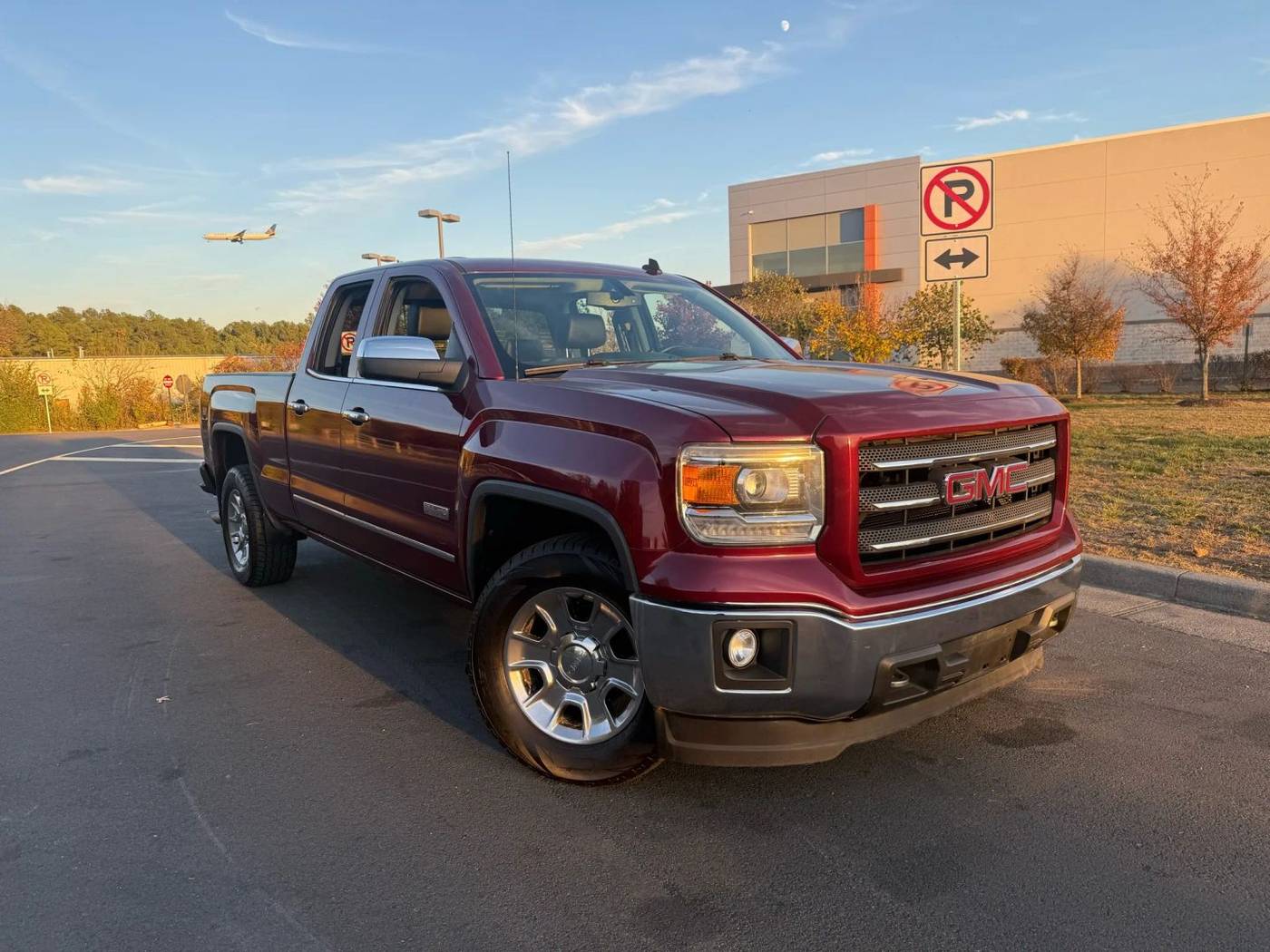 2014 GMC Sierra 1500 SLE — Pickup Truck — 113,476 mi — Chantilly, VA