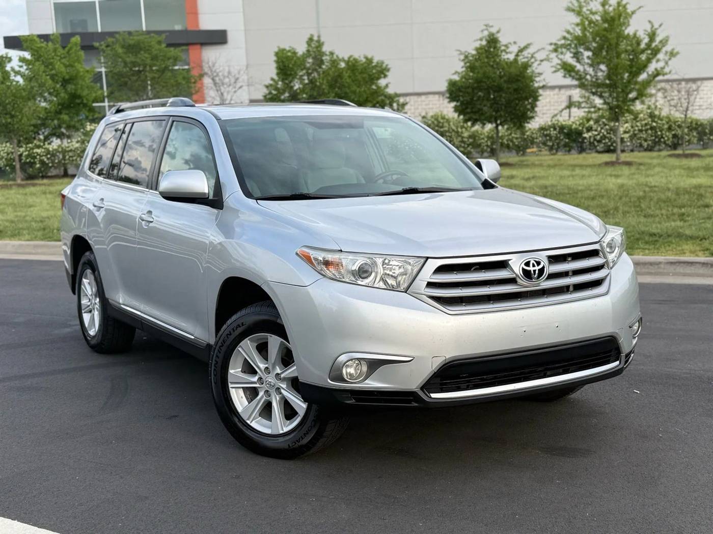 2011 Toyota Highlander SE V6 — SUV — 172,925 mi — Chantilly, VA