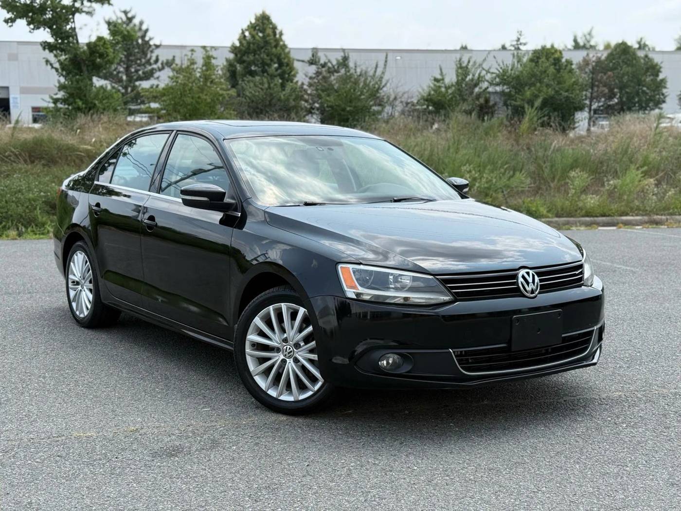 2014 Volkswagen Jetta 1.8T SEL — Sedan — 140,642 mi — Chantilly, VA