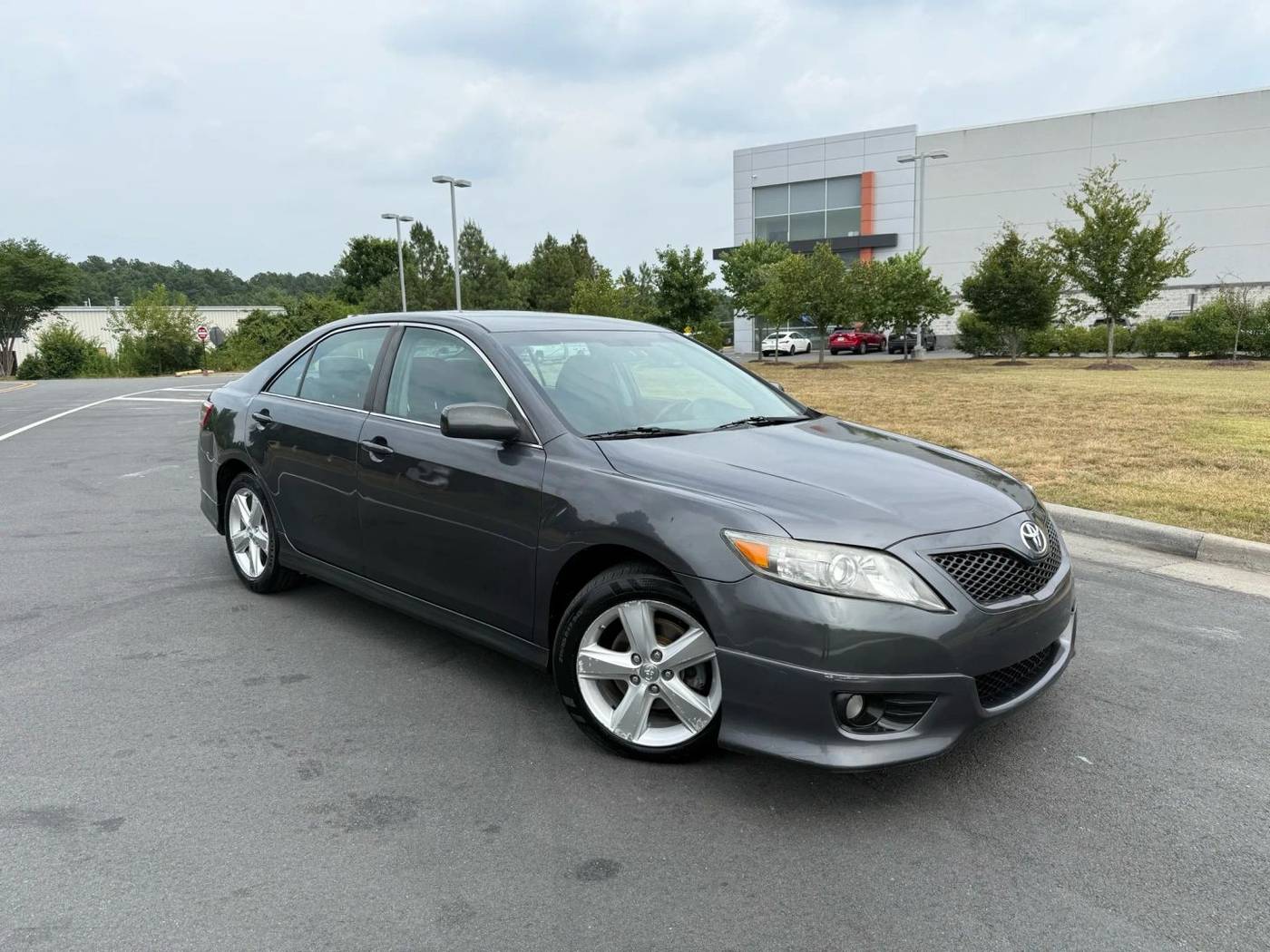 2011 Toyota Camry LE — Sedan — 119,419 mi — Chantilly, VA