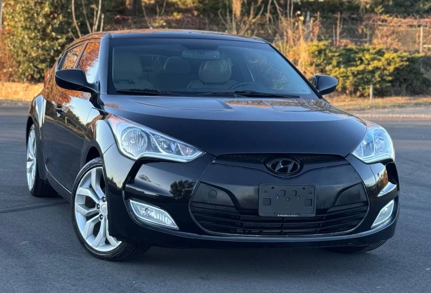 2013 Hyundai Veloster Base — Hatchback — 93,574 mi — Chantilly, VA