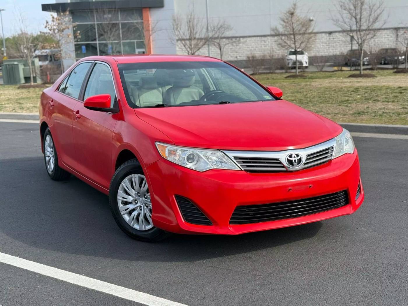 2014 Toyota Camry LE — Sedan — 140,101 mi — Chantilly, VA