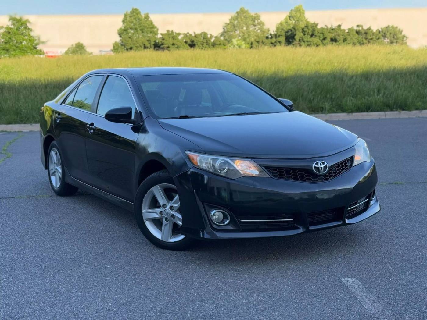 2014 Toyota Camry SE — Sedan — 104,175 mi — Chantilly, VA