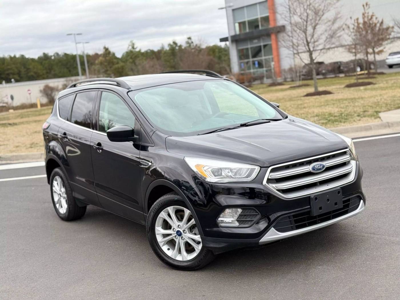 2017 Ford Escape SE — SUV — 123,908 mi — Chantilly, VA