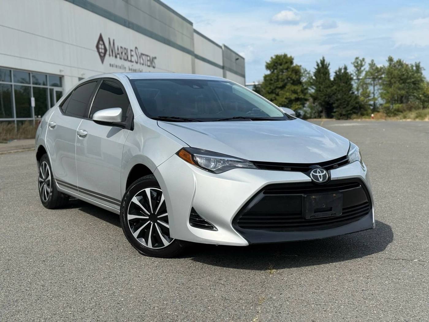 2017 Toyota Corolla LE — Sedan — 156,171 mi — Chantilly, VA