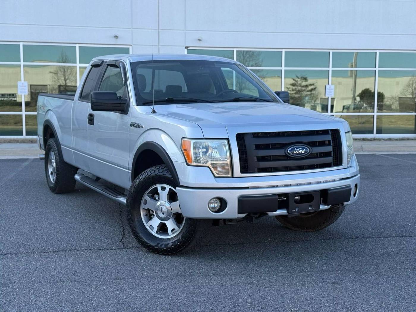 2009 Ford F-150 STX — Pickup Truck — 123,107 mi — Chantilly, VA