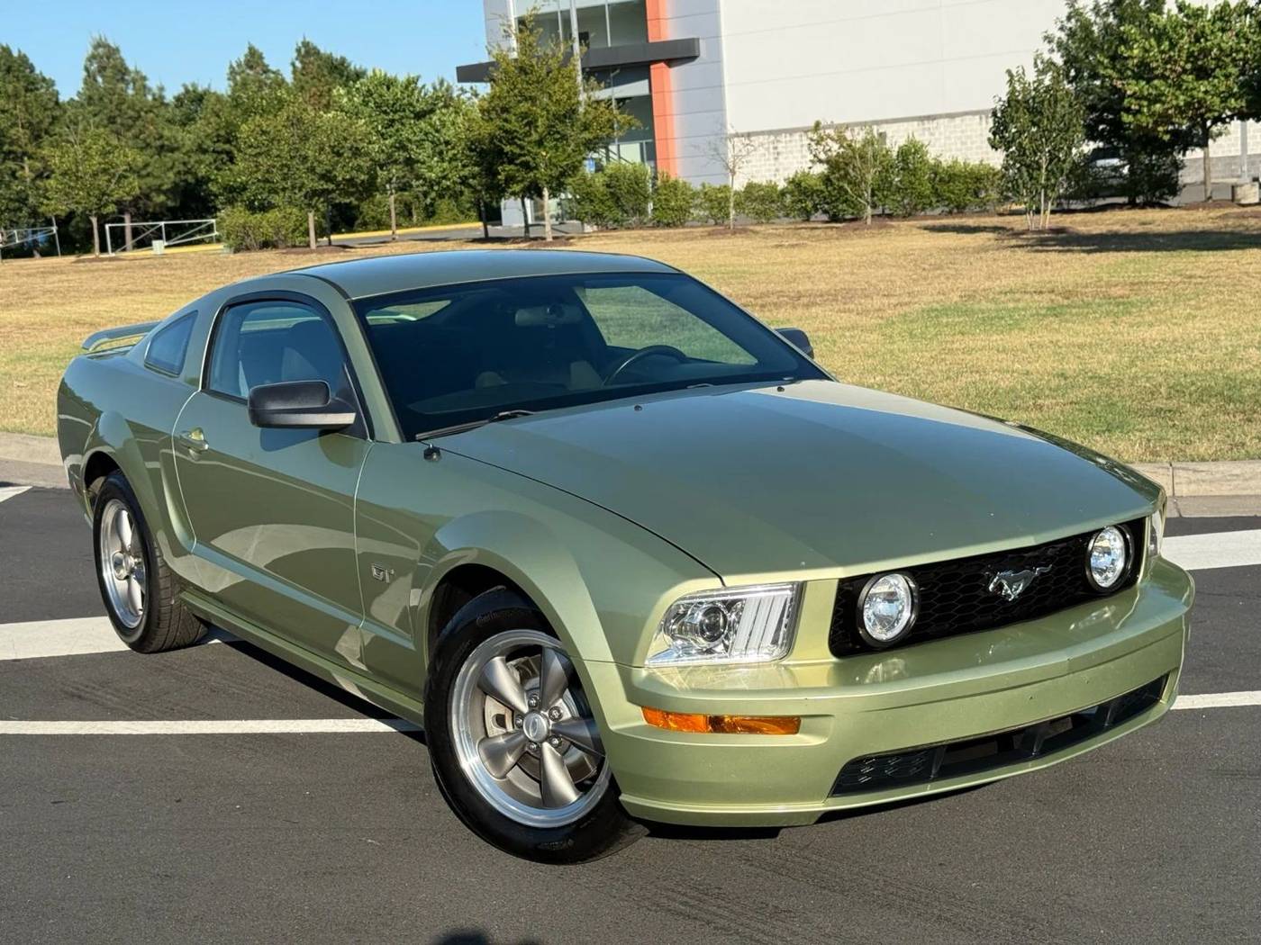2006 Ford Mustang GT Deluxe — Coupe — 135,806 mi — Chantilly, VA