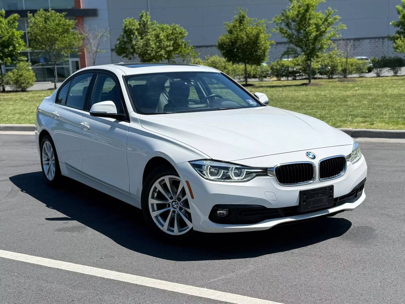 2018 BMW 3 Series 320i — Sedan — 94,575 mi — Chantilly, VA