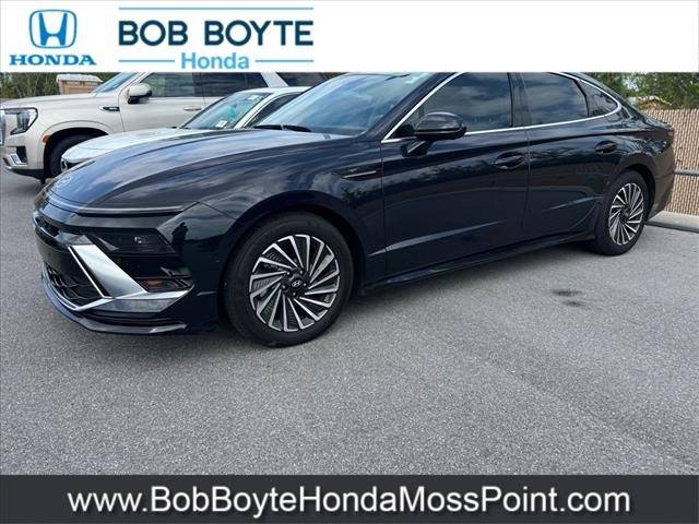 2024 Hyundai Sonata Hybrid Limited — Sedan — 10,980 mi — Moss Point, MS