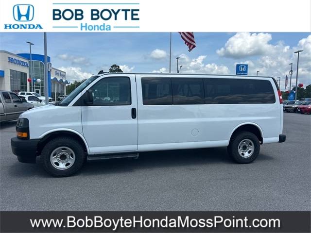2022 Chevrolet Express Passenger LS — Passenger Van — 61,352 mi — Moss Point, MS