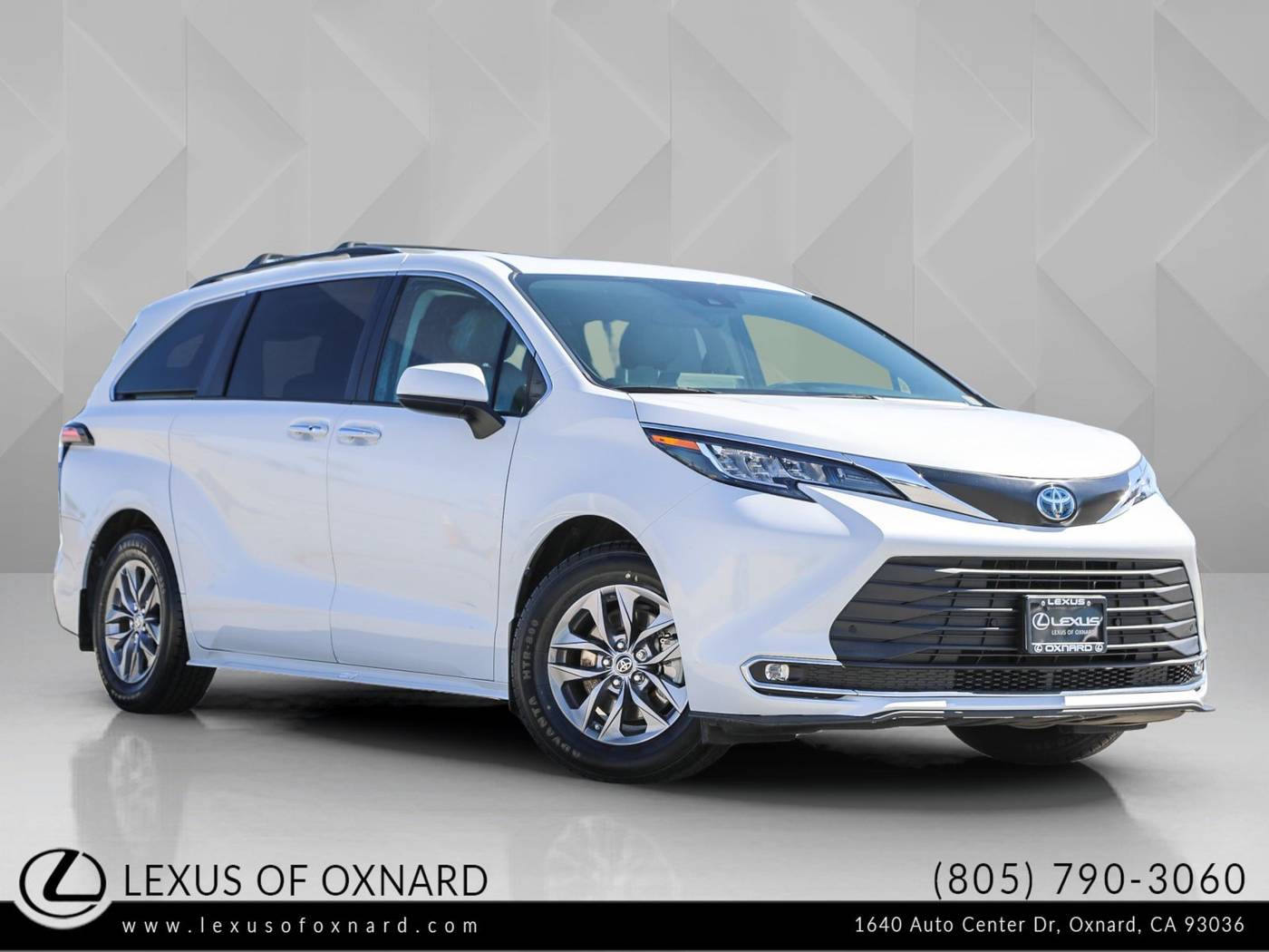 2022 Toyota Sienna XLE — Minivan — 25,885 mi — Oxnard, CA