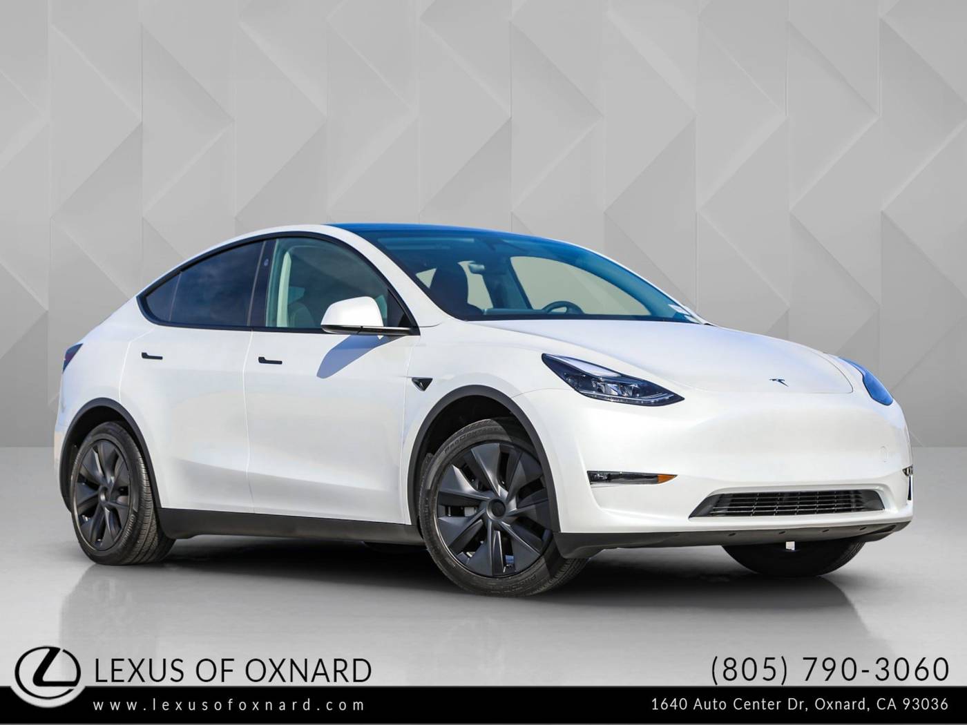 2024 Tesla Model Y Standard Range — SUV — 5,819 mi — Oxnard, CA