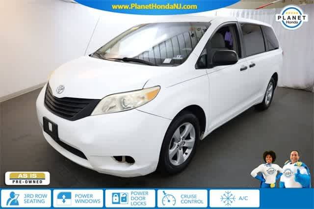 2011 Toyota Sienna Base — Minivan — 144,556 mi — Union, NJ