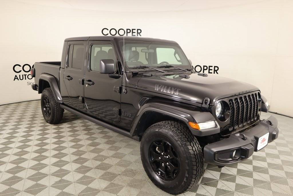 2021 Jeep Gladiator Willys Sport — Pickup Truck — 43,945 mi — Yukon, OK