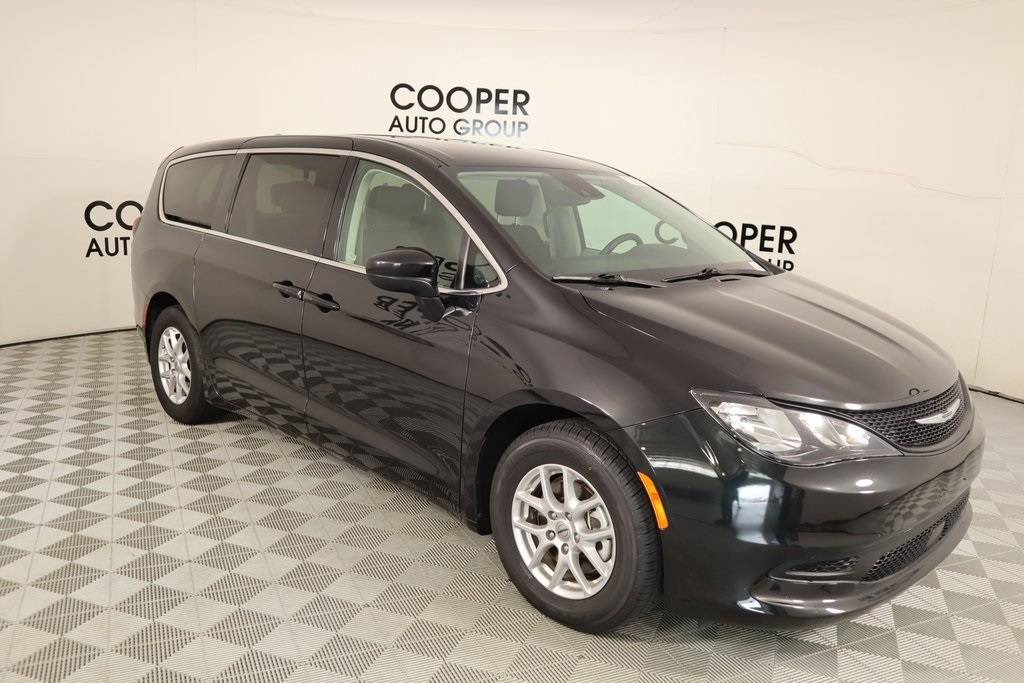 2023 Chrysler Voyager LX — Minivan — 54,766 mi — Yukon, OK