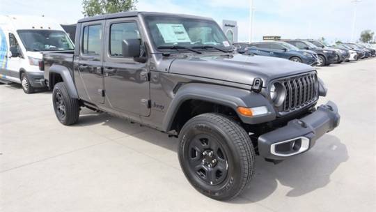 2024 Jeep Gladiator Sport — Pickup Truck — 807 mi — Yukon, OK