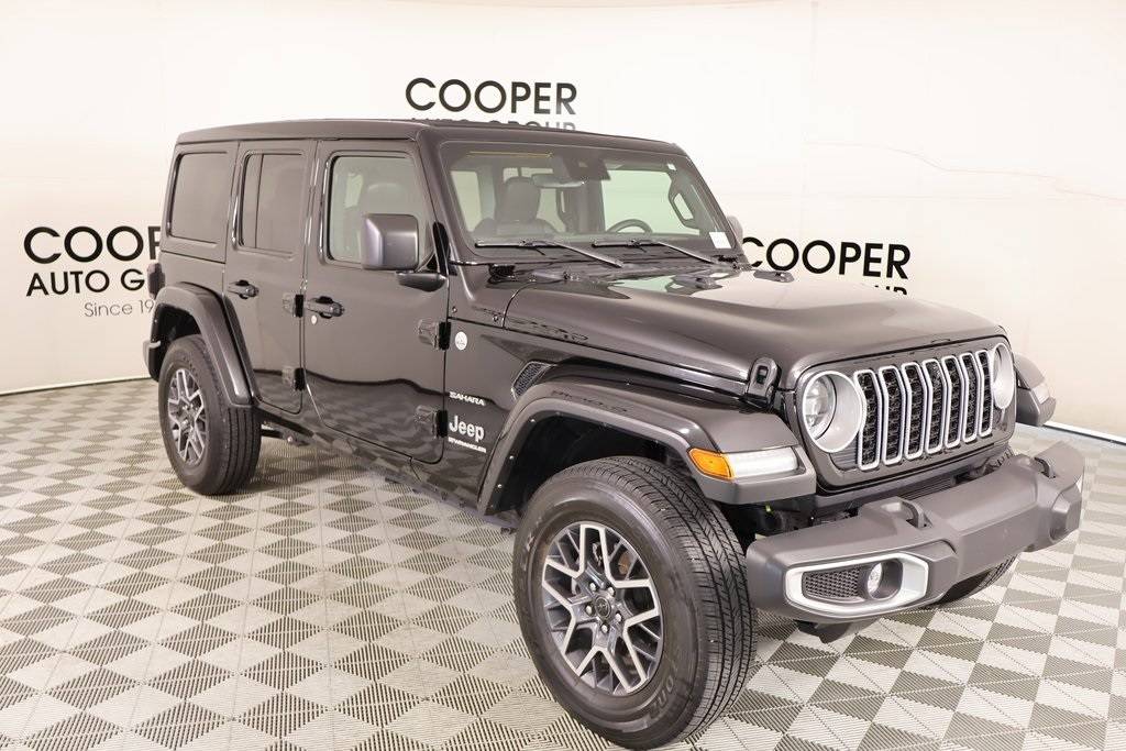2024 Jeep Wrangler Sahara — SUV — 18,166 mi — Yukon, OK