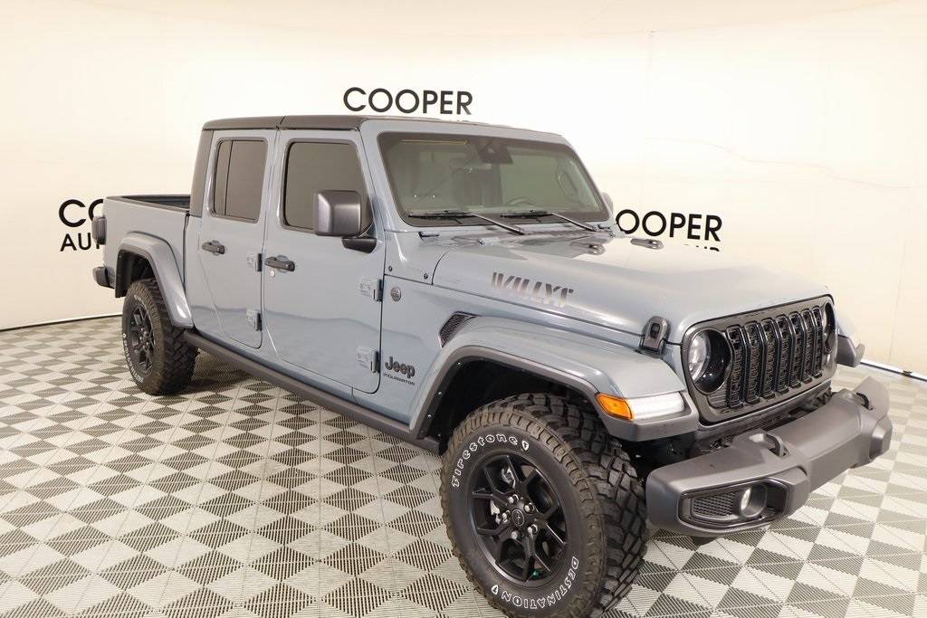 2024 Jeep Gladiator Willys — Pickup Truck — 37,082 mi — Yukon, OK