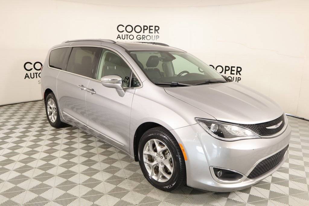 2018 Chrysler Pacifica Limited — Minivan — 98,000 mi — Yukon, OK