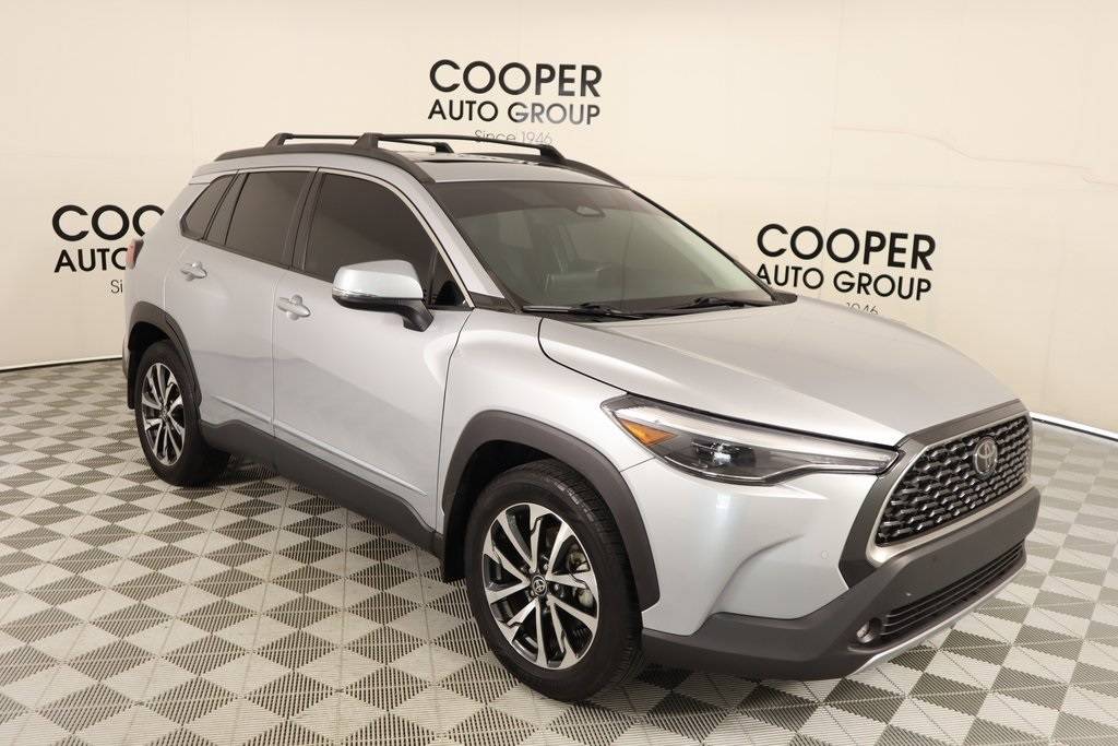 2023 Toyota Corolla Cross XLE — SUV — 31,040 mi — Yukon, OK
