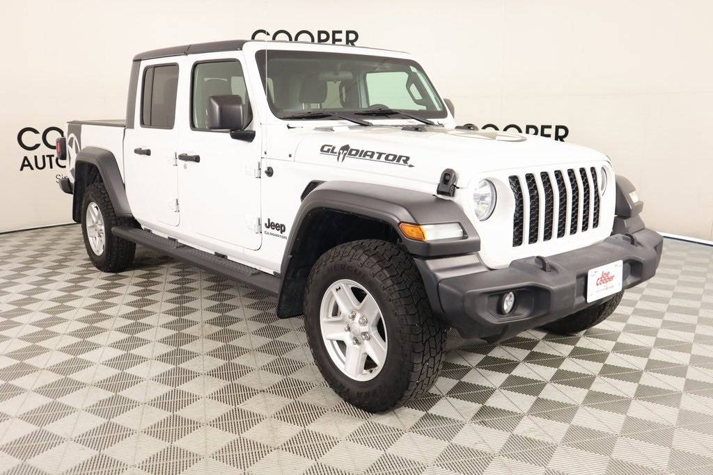 2020 Jeep Gladiator Sport S — Pickup Truck — 77,120 mi — Yukon, OK