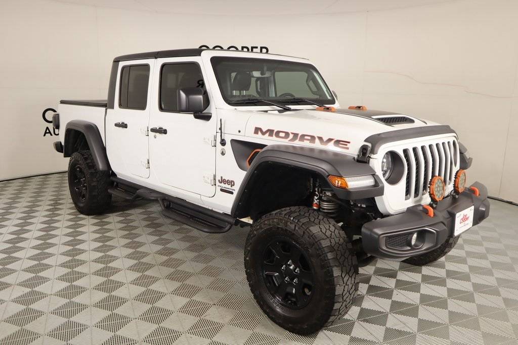 2023 Jeep Gladiator Mojave — Pickup Truck — 85,541 mi — Yukon, OK