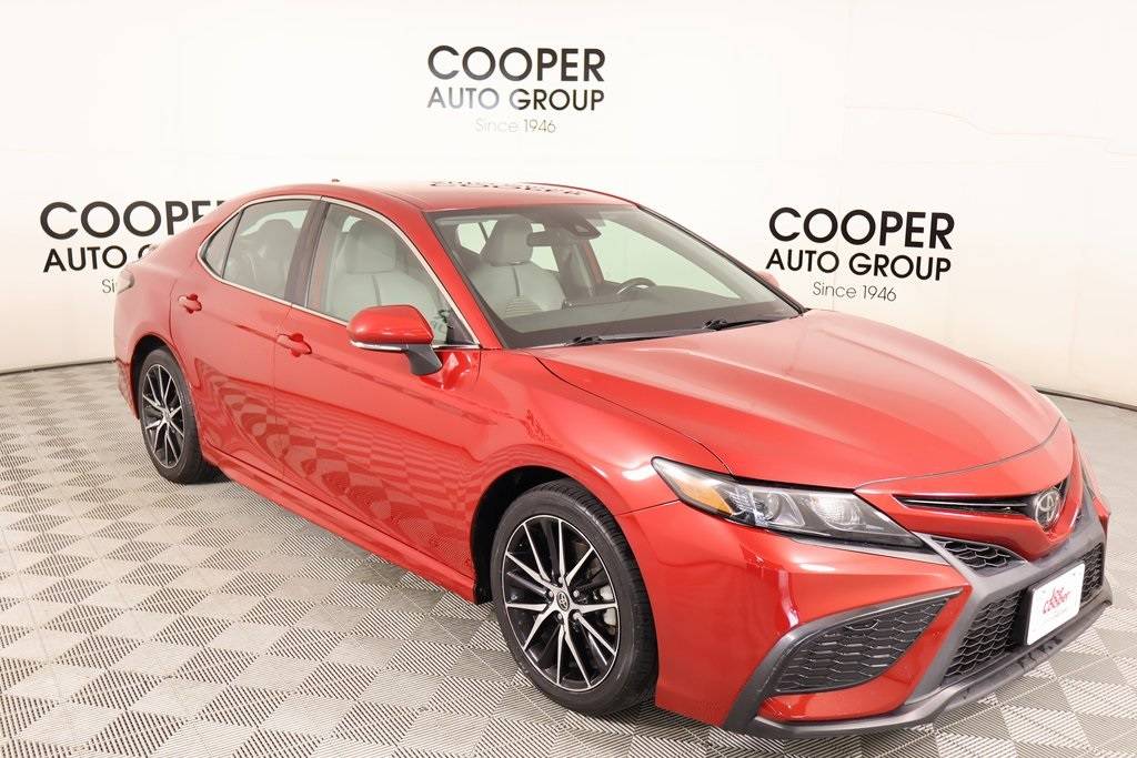2022 Toyota Camry SE — Sedan — 64,252 mi — Yukon, OK