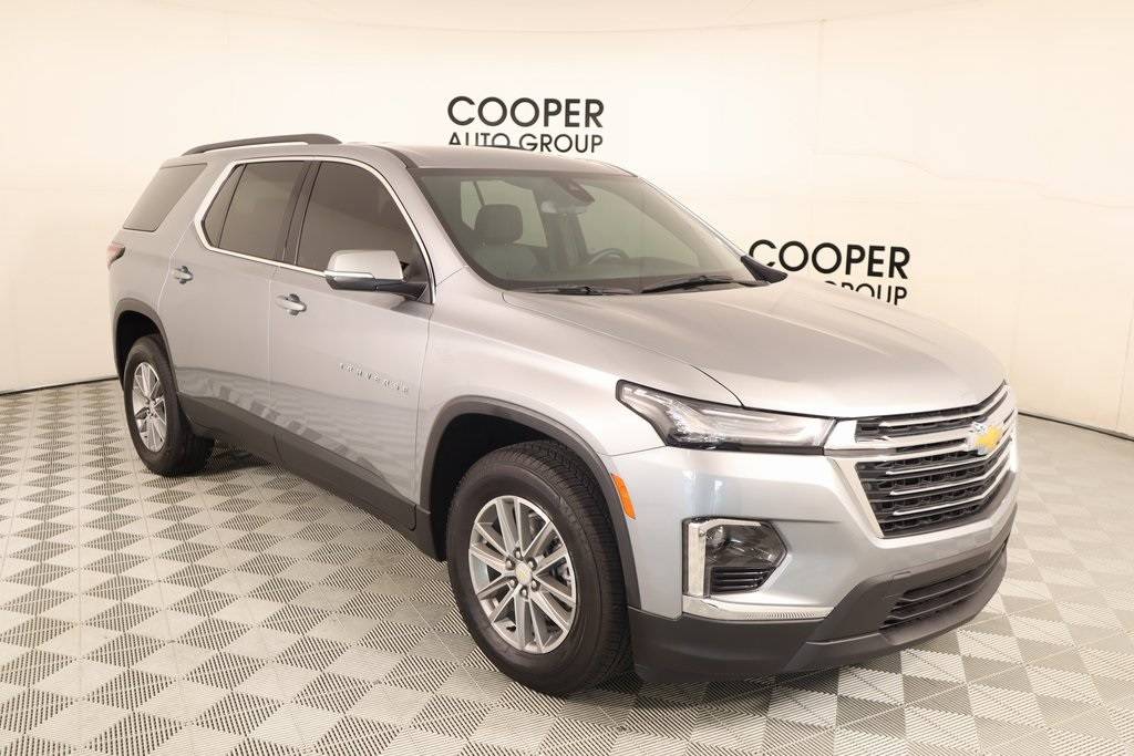 2023 Chevrolet Traverse LT Cloth — SUV — 1,282 mi — Yukon, OK