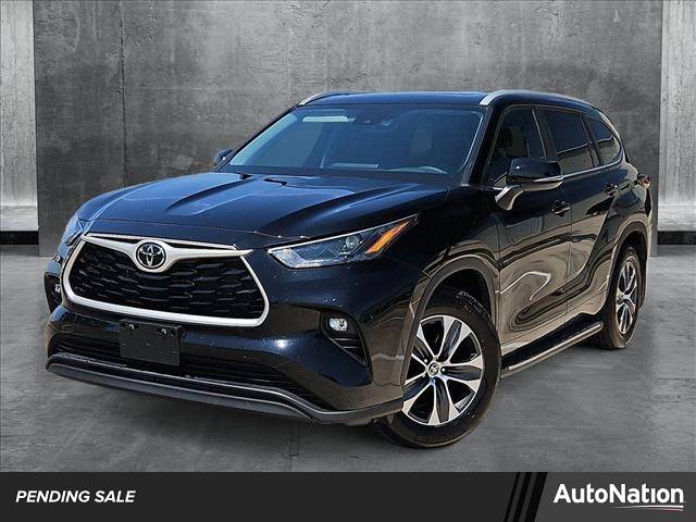 2024 Toyota Highlander XLE — SUV — 10,119 mi — Houston, TX