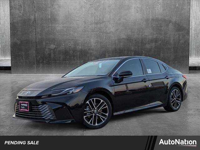 2025 Toyota Camry XLE — Sedan — 1,970 mi — Houston, TX