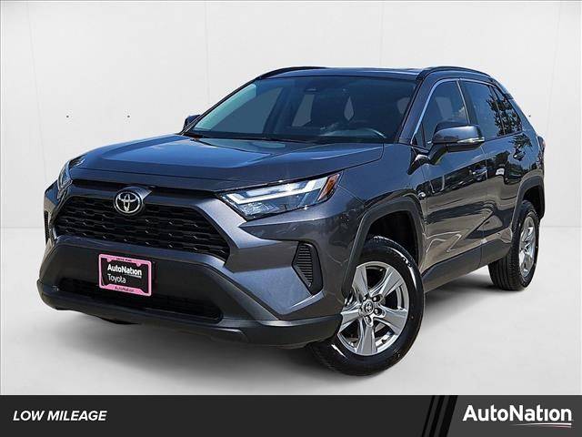 2025 Toyota RAV4 XLE — SUV — 193 mi — Houston, TX
