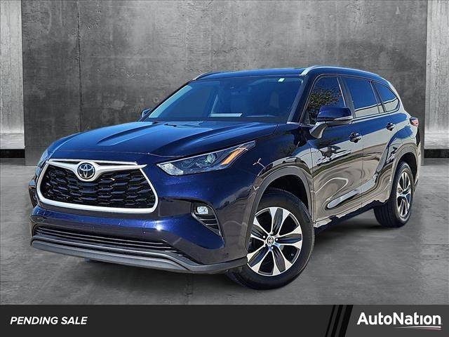 2023 Toyota Highlander XLE — SUV — 27,500 mi — Houston, TX