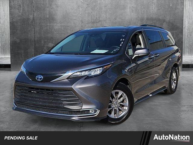 2023 Toyota Sienna XLE — Minivan — 59,043 mi — Houston, TX