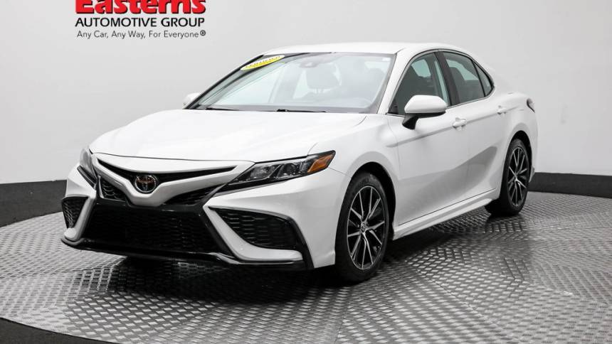2021 Toyota Camry SE — Sedan — 57,898 mi — Hyattsville, MD